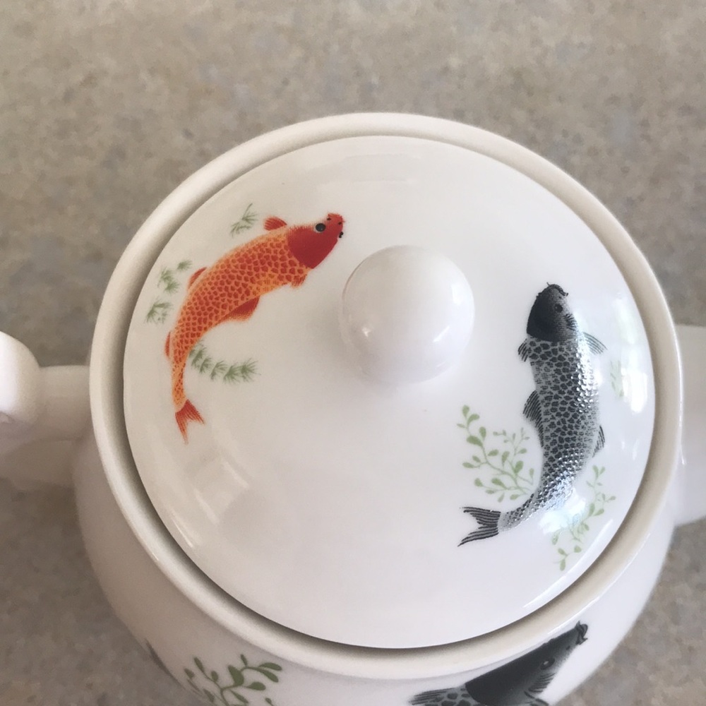 Chinese Koi Fish Tea Set - Picture 5 of 8